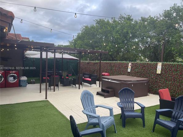 5460 NW 49th Ave, Coconut Creek FL 33073