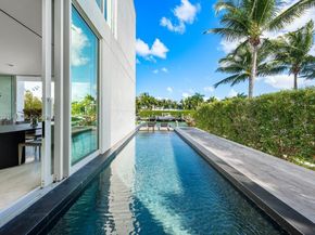 1011 W 48th St, Miami Beach FL 33140