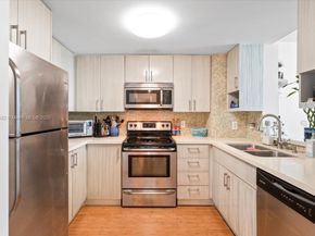 1250 S Miami Ave 2208, Miami FL 33130