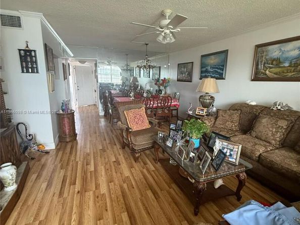18555 NE 14th Ave 514, Miami FL 33179