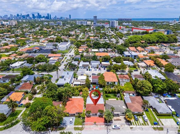 2761 SW 33rd Ct, Miami FL 33133
