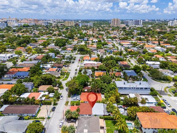 2761 SW 33rd Ct, Miami FL 33133