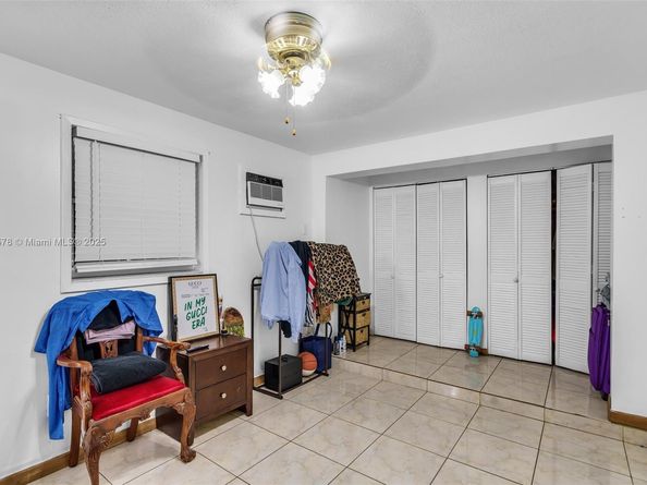 2761 SW 33rd Ct, Miami FL 33133