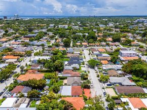 2761 SW 33rd Ct, Miami FL 33133