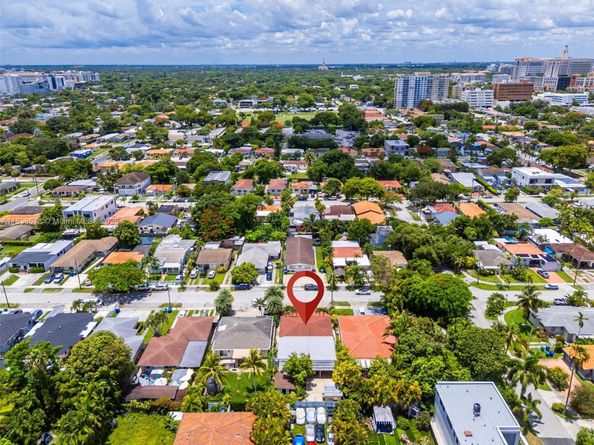 2761 SW 33rd Ct, Miami FL 33133