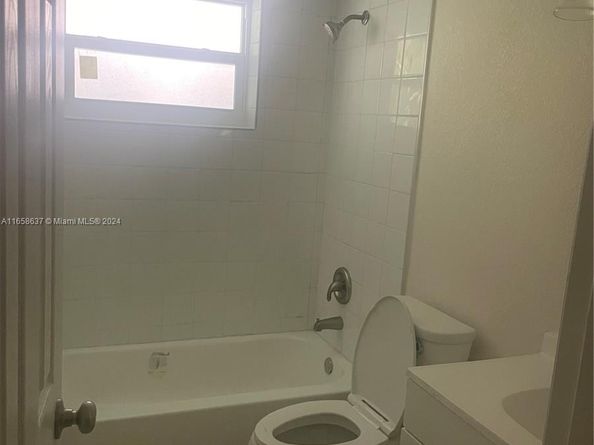 640 SW 16th Ave, Fort Lauderdale FL 33312