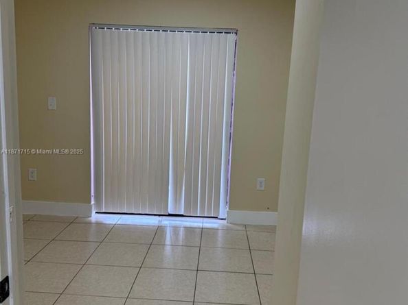 2377 W 66th Pl 204, Hialeah FL 33016