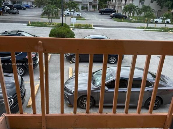2377 W 66th Pl 204, Hialeah FL 33016