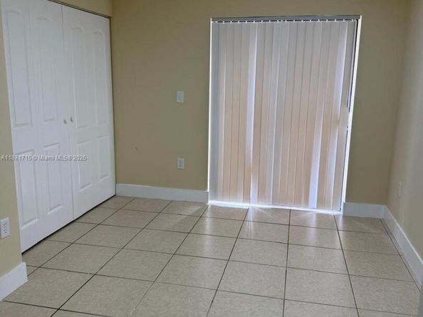2377 W 66th Pl 204, Hialeah FL 33016