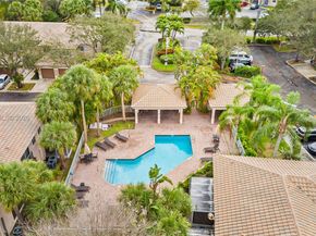 9722 NW 23rd Ct, Pembroke Pines FL 33024