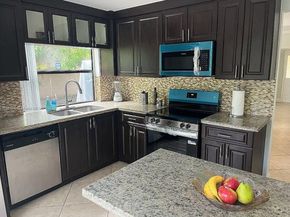 13352 SW 108th St Cir, Miami FL 33186