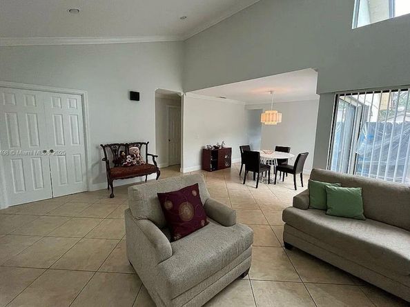 13352 SW 108th St Cir, Miami FL 33186