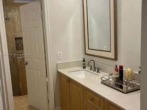 13352 SW 108th St Cir, Miami FL 33186