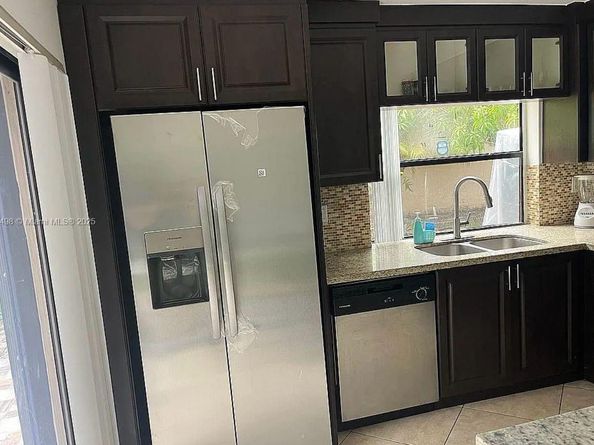 13352 SW 108th St Cir, Miami FL 33186