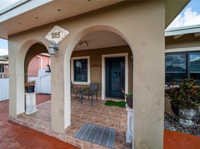 925 E 29th St, Hialeah FL 33013