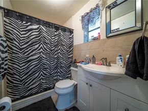 925 E 29th St, Hialeah FL 33013