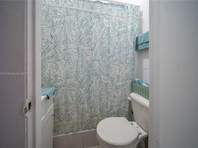 925 E 29th St, Hialeah FL 33013