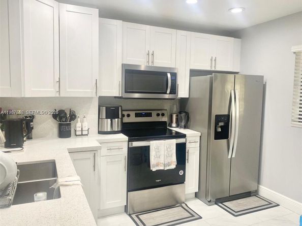 3613 NW 94th Ave 7F, Sunrise FL 33351