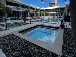 1100 Biscayne Blvd 1706, Miami FL 33132