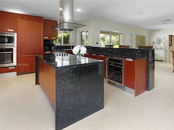 742 Harrison St, Hollywood FL 33019
