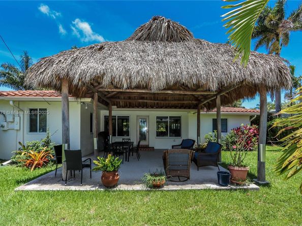 742 Harrison St, Hollywood FL 33019