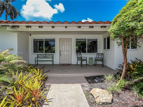 742 Harrison St, Hollywood FL 33019