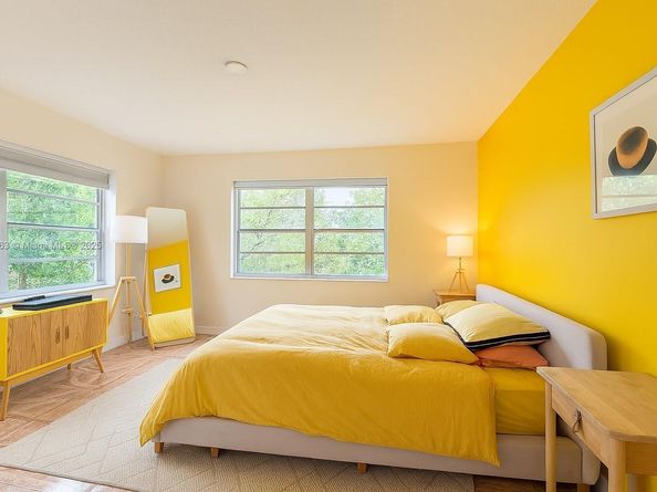 13101 Memorial Hwy 215 Hwy 215, North Miami FL 33161