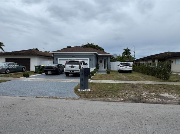 885 NE 3rd Ave, Homestead FL 33030