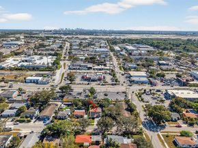 252 SW 23rd St, Fort Lauderdale FL 33315