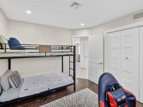 252 SW 23rd St, Fort Lauderdale FL 33315