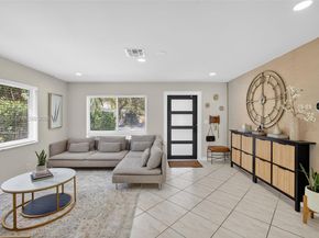 252 SW 23rd St, Fort Lauderdale FL 33315