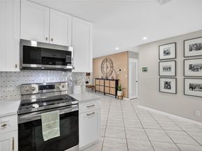 252 SW 23rd St, Fort Lauderdale FL 33315