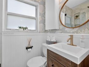 252 SW 23rd St, Fort Lauderdale FL 33315