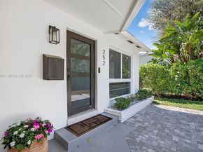 252 SW 23rd St, Fort Lauderdale FL 33315