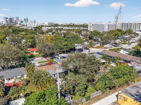 252 SW 23rd St, Fort Lauderdale FL 33315