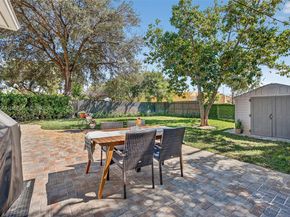 252 SW 23rd St, Fort Lauderdale FL 33315