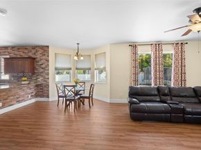 17900 SW 4th Ct, Pembroke Pines FL 33029
