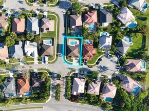 17900 SW 4th Ct, Pembroke Pines FL 33029