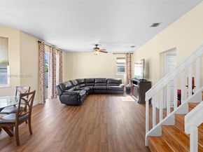 17900 SW 4th Ct, Pembroke Pines FL 33029