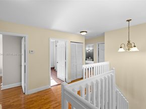 17900 SW 4th Ct, Pembroke Pines FL 33029
