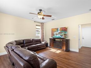 17900 SW 4th Ct, Pembroke Pines FL 33029