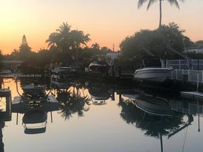 1710 Cleveland Rd, Miami Beach FL 33141