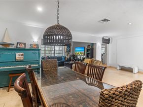 1710 Cleveland Rd, Miami Beach FL 33141