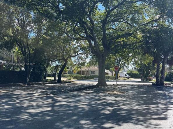 1701 Washington St 404, Hollywood FL 33020