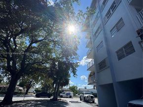 1701 Washington St 404, Hollywood FL 33020