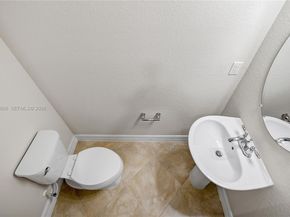 4488 E Appleton Cir E, Oakland Park FL 33309