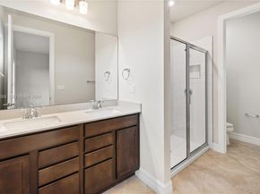 4488 E Appleton Cir E, Oakland Park FL 33309