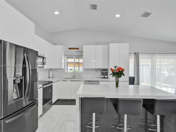 18273 SW 143rd Pl, Miami FL 33177