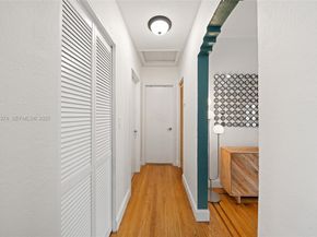 272 NW 42nd St, Miami FL 33127