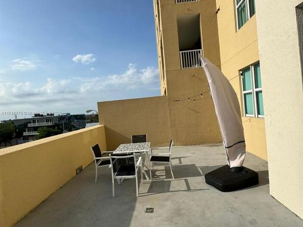 117 NW 42nd Ave 507, Miami FL 33126